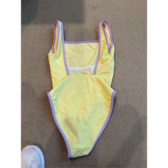 NWOT LAINSNOW Women's Ocean Isle Sleeveless One Piece, Lemon/Lilac LARGE - Picture 4 of 7